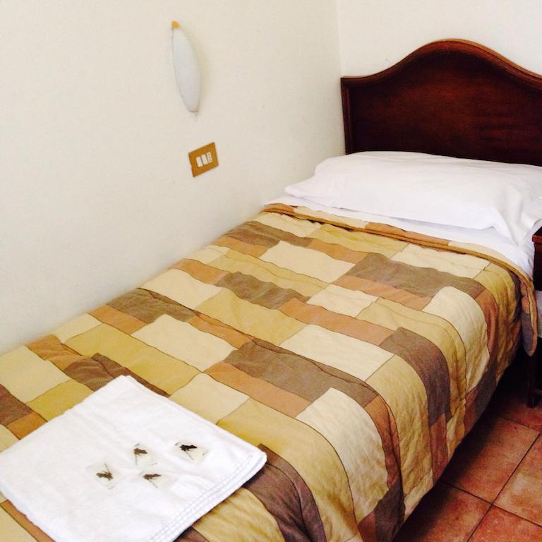 Hotel Medea Milano Rum bild