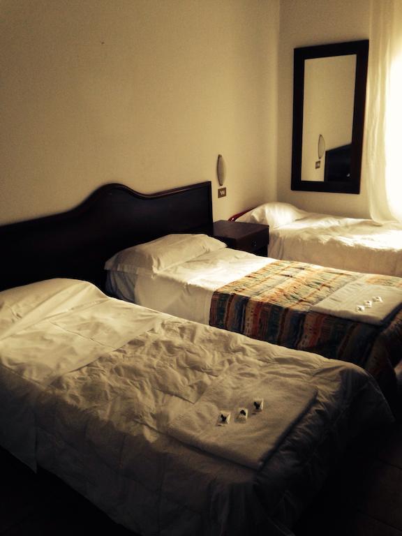 Hotel Medea Milano Rum bild